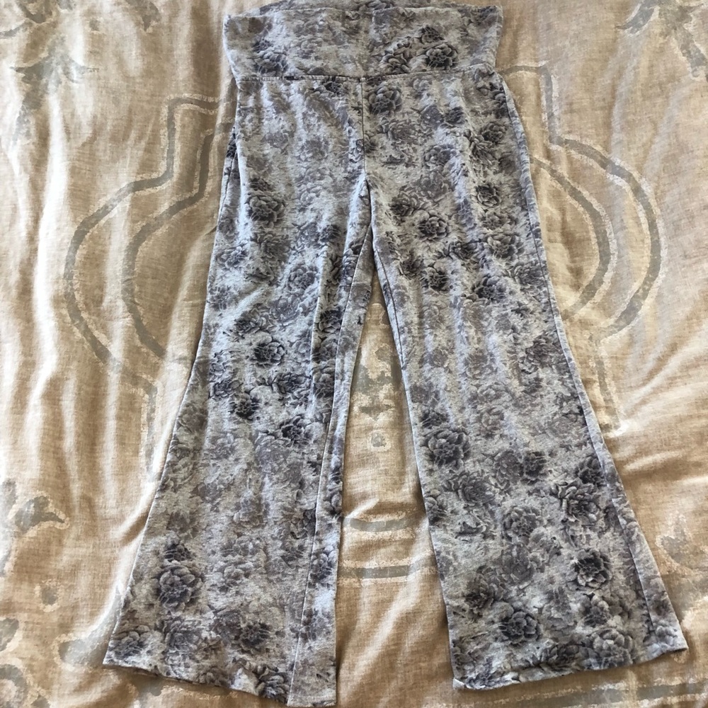 Gray floral knit pants